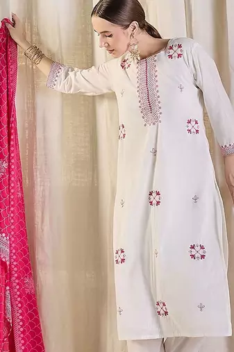 Women Ethnic Motifs Embroidered Regular Thread Work Pure Cotton Kurta with Trousers & With Dupatta