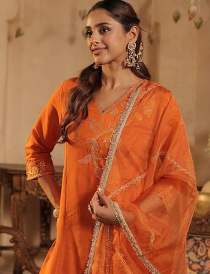Women Ethnic Motifs Printed Kurta with Trouser& With Dupatta 1