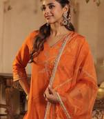 Women Ethnic Motifs Printed Kurta with Trouser& With Dupatta
