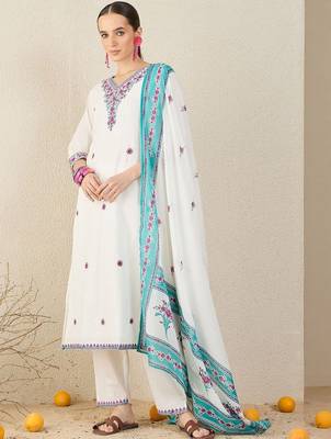 Floral Embroidered Thread Work Pure Cotton V-Neck Kurta With Trouser & Dupatta 1