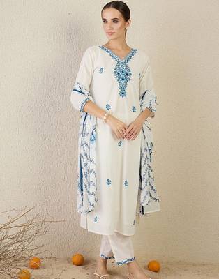 Women Floral Embroidered Cotton Kurta with Trousers & Dupatta 2