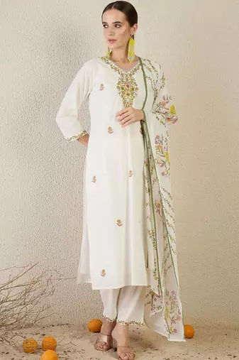 Women Floral Embroidered Regular Thread Work Pure Cotton Kurta with Trousers & With Dupatta