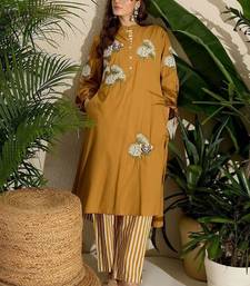 Women Ethnic Motifs Embroidered Thread Work Pure Cotton Kurta with Trousers
