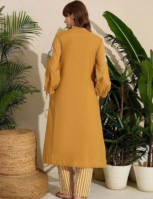 Women Ethnic Motifs Embroidered Thread Work Pure Cotton Kurta with Trousers 7