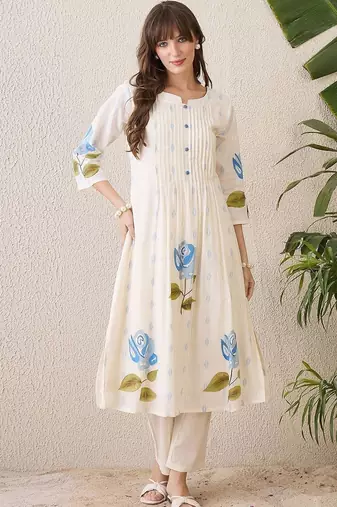 Women Floral Printed Regular Pure Cotton Kurta with Trousers