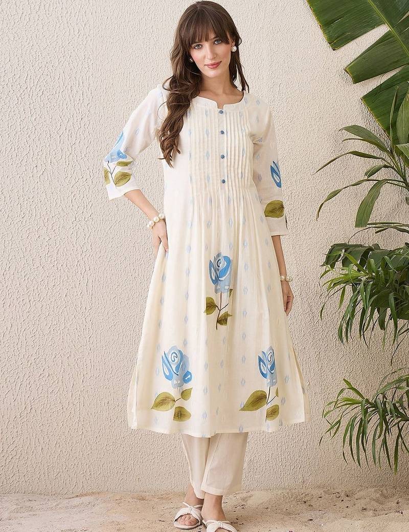 Women Floral Printed Regular Pure Cotton Kurta with Trousers