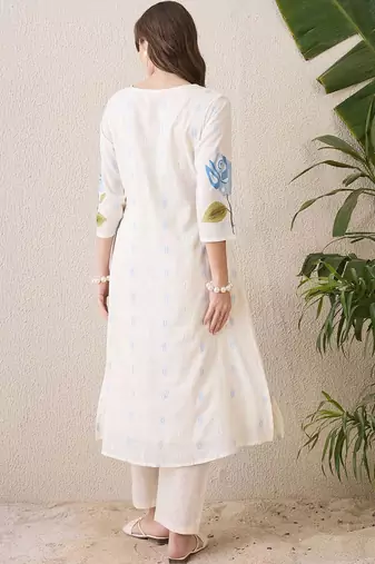 Women Floral Printed Regular Pure Cotton Kurta with Trousers