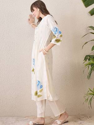 Women Floral Printed Regular Pure Cotton Kurta with Trousers 6