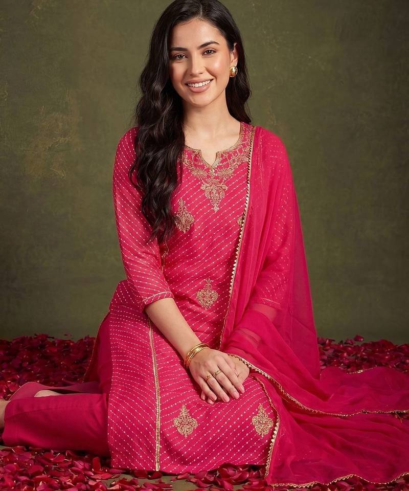 Women Ethnic Motifs Printed Regular Thread Work Kurta with Trousers & With Dupatta