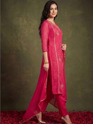 Women Ethnic Motifs Printed Regular Thread Work Kurta with Trousers & With Dupatta 6