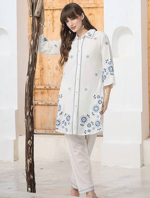 Women Floral Embroidered Regular Thread Work Pure Cotton Kurta with Trousers 1