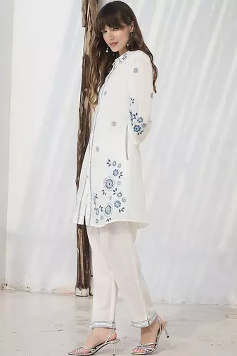 Women Floral Embroidered Regular Thread Work Pure Cotton Kurta with Trousers