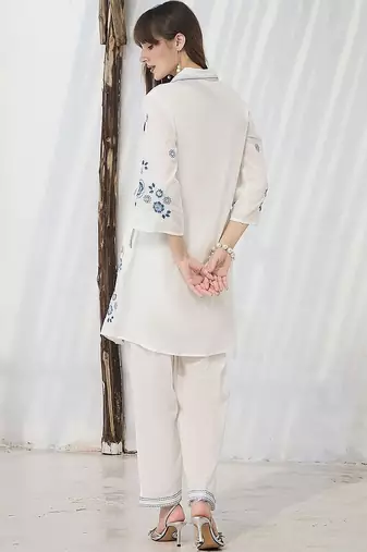 Women Floral Embroidered Regular Thread Work Pure Cotton Kurta with Trousers