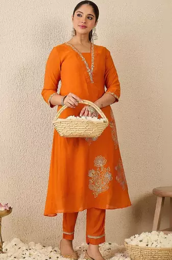 Women Ethnic Motifs Embroidered Regular Kurta with Trousers