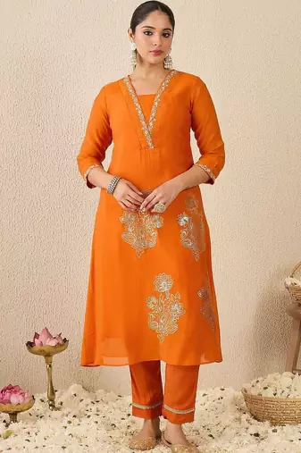 Women Ethnic Motifs Embroidered Regular Kurta with Trousers