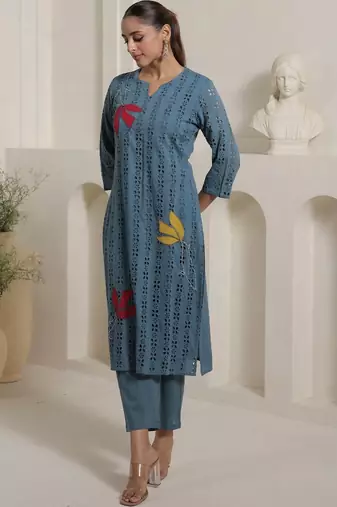 Women Floral Embroidered Regular Thread Work Pure Cotton Kurta with Trousers