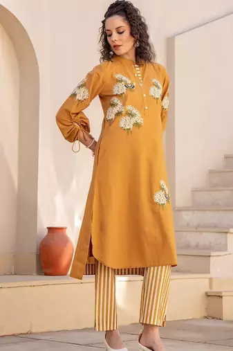 Women Floral Embroidered Regular Thread Work Pure Cotton Kurta with Trousers