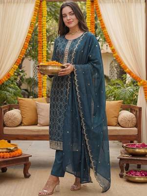 Women Ethnic Motifs Embroidered Regular Thread Work Kurta with Trousers & With Dupatta 2