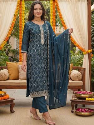 Women Ethnic Motifs Embroidered Regular Thread Work Kurta with Trousers & With Dupatta 6