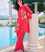 Women Floral Embroidered Regular Thread Work Kurta with Trousers
