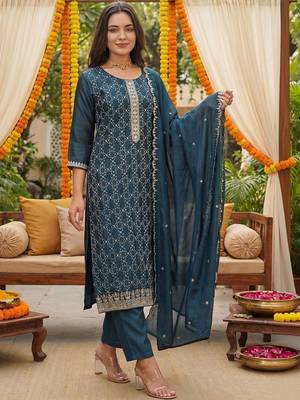 Women Ethnic Motifs Embroidered Regular Thread Work Kurta with Trousers & With Dupatta 6