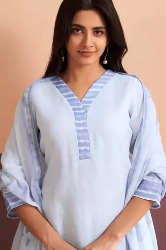 Women Printed Regular Linen Kurta with Trousers & With Dupatta