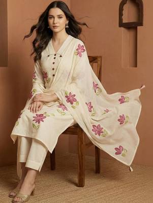 Women Floral Printed Regular Pure Cotton Kurta with Trousers & With Dupatta 1