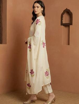 Women Floral Printed Regular Pure Cotton Kurta with Trousers & With Dupatta 4