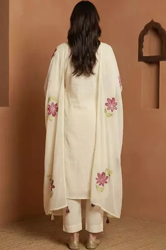 Women Floral Printed Regular Pure Cotton Kurta with Trousers & With Dupatta