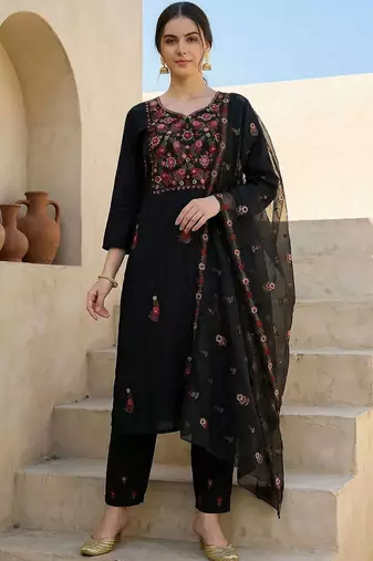 Women Floral Embroidered Regular Thread Work Kurta with Trousers & With Dupatta