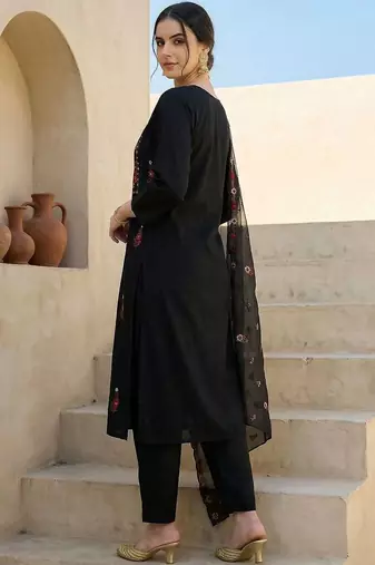 Women Floral Embroidered Regular Thread Work Kurta with Trousers & With Dupatta