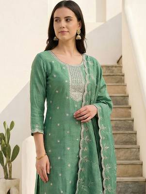 Women Ethnic Motifs Embroidered Regular Thread Work Kurta with Trousers & With Dupatta 2