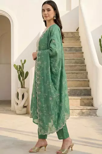Women Ethnic Motifs Embroidered Regular Thread Work Kurta with Trousers & With Dupatta