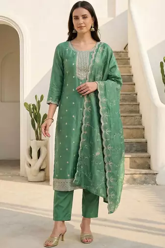 Women Ethnic Motifs Embroidered Regular Thread Work Kurta with Trousers & With Dupatta