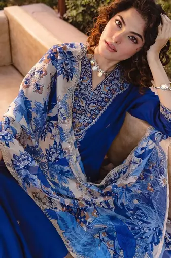 Women Ethnic Motifs Embroidered Regular Thread Work Kurta with Patiala & With Dupatta