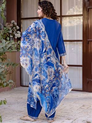 Women Ethnic Motifs Embroidered Regular Thread Work Kurta with Patiala & With Dupatta 4
