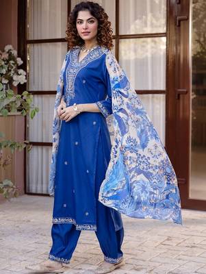 Women Ethnic Motifs Embroidered Regular Thread Work Kurta with Patiala & With Dupatta 5