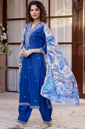 Women Ethnic Motifs Embroidered Regular Thread Work Kurta with Patiala & With Dupatta