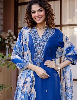 Women Ethnic Motifs Embroidered Regular Thread Work Kurta with Patiala & With Dupatta 6
