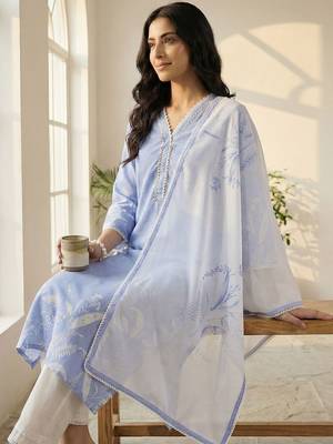 Women Floral Printed Regular Thread Work Linen Kurta with Trousers & With Dupatta 1