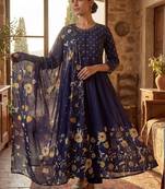 Women Floral Printed Panelled Pure Cotton Kurta with Trousers & With Dupatta