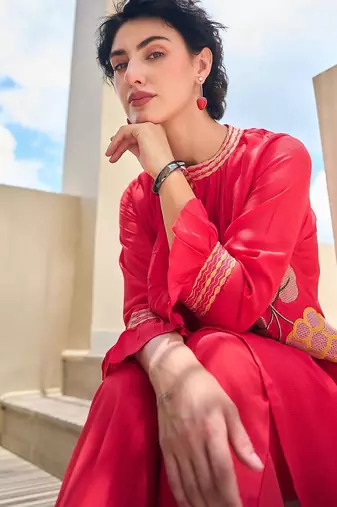 Women Kurta Sets