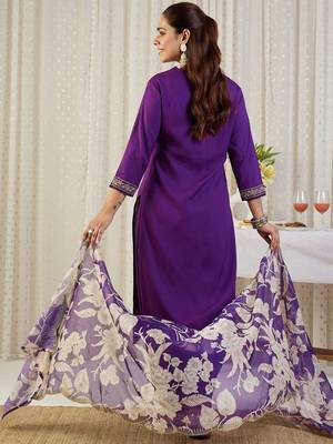Floral Embroidered Thread Work Straight Kurta With Patiala & Dupatta 4