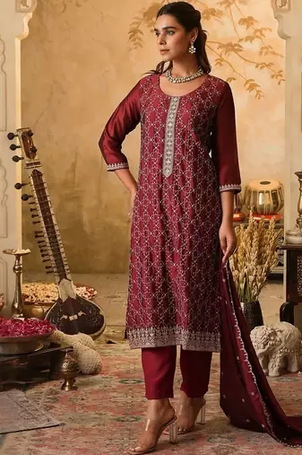 Women Ethnic Motifs Embroidered Thread Work Kurta with Trousers & Dupatta