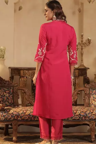 Women Floral Embroidered Regular Sequinned Kurta with Trousers & Dupatta