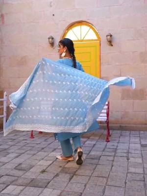 Women Floral Embroidered Thread Work Pure Cotton Kurta with Trousers & Dupatta 4