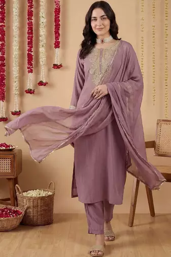 Women Ethnic Motifs Embroidered Regular Thread Work Kurta with Trousers & With Dupatta