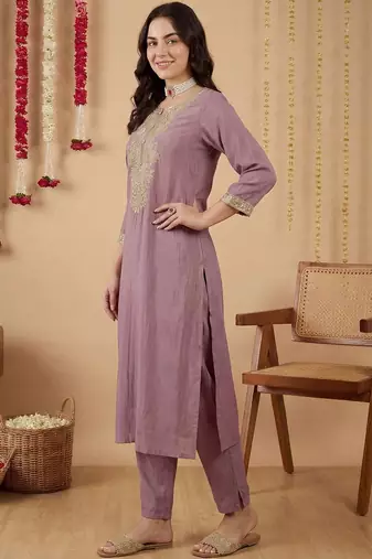 Women Ethnic Motifs Embroidered Regular Thread Work Kurta with Trousers & With Dupatta