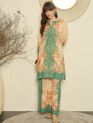 Women Floral Printed Regular Sequinned Kurta with Palazzos 1