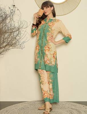 Women Floral Printed Regular Sequinned Kurta with Palazzos 5